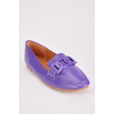 Detailed Front Faux Leather Loafers